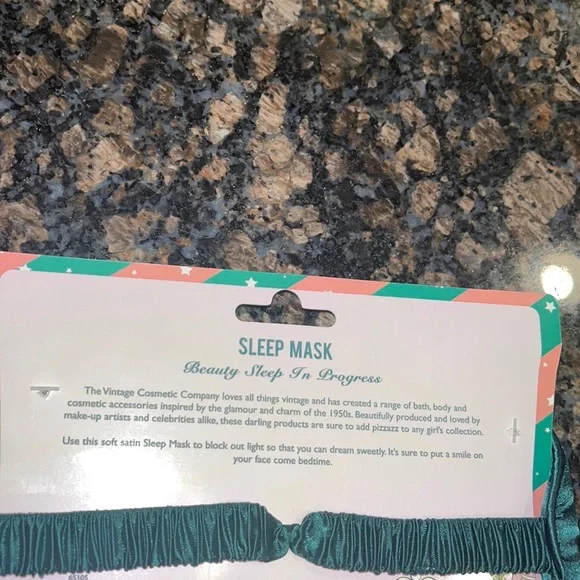 Holiday Sleep Mask and Cosmetic Headband - Picture 3 of 6